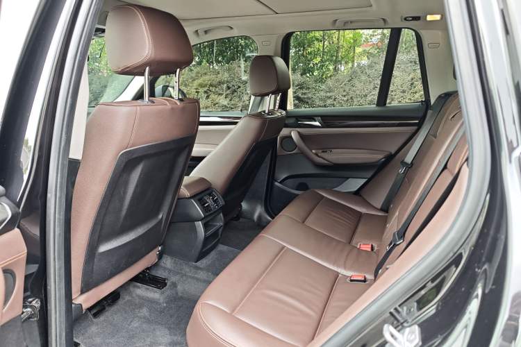 Used BMW X3 2014 xDrive20i X Design Package Interior 4