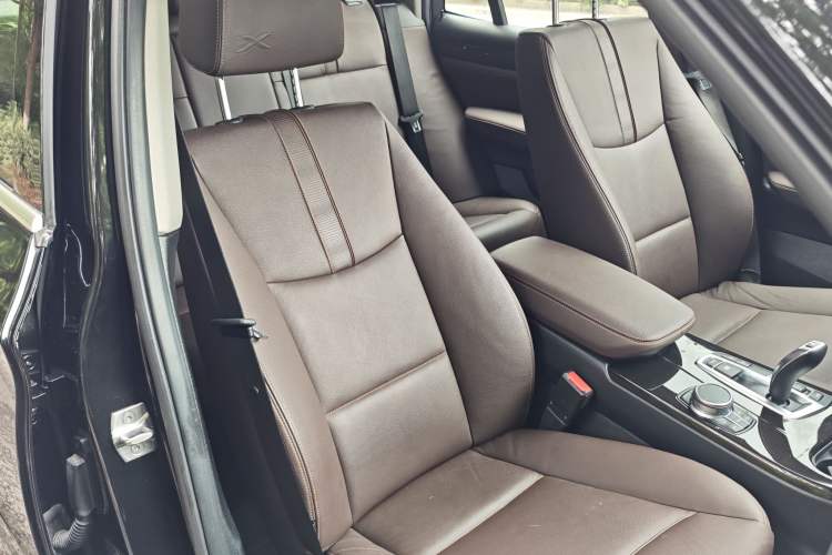 Used BMW X3 2014 xDrive20i X Design Package Interior 8