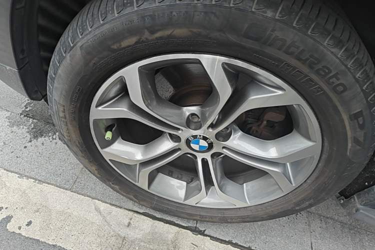 Used BMW X3 2014 xDrive20i X Design Package Left Front Wheel Hub