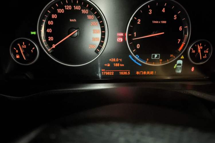 Used BMW X3 2014 xDrive20i Leading Model Odometer Close Up