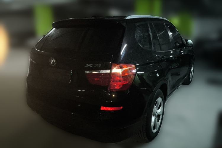 Used BMW X3 2014 xDrive20i Leading Model Rear Right 45 Deg