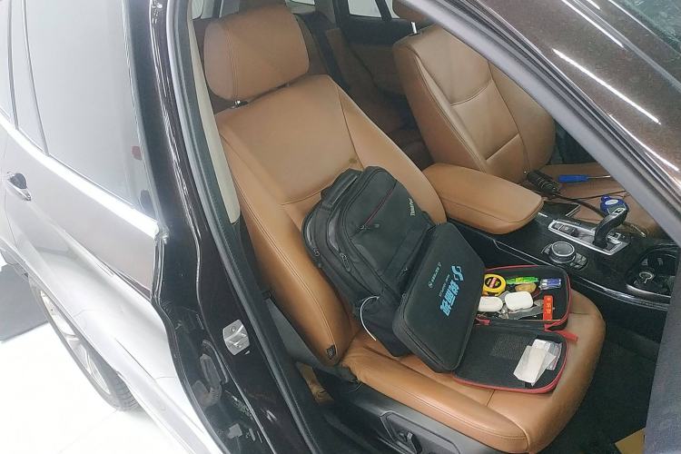Used BMW X3 2014 xDrive28i X Design Package Right Front Seat