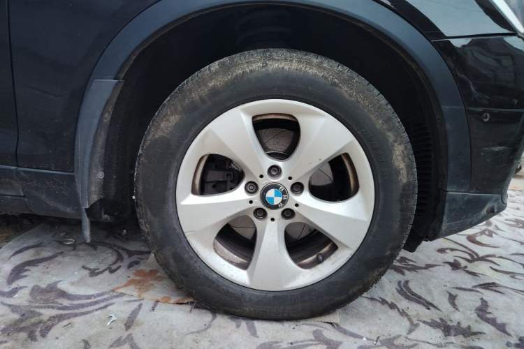 Used BMW X3 2014 xDrive20i Leading Model Right Front Wheel Hub