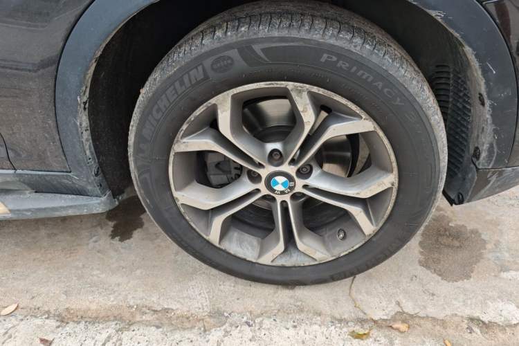 Used BMW X3 2014 xDrive20i X Design Package Right Front Wheel Hub