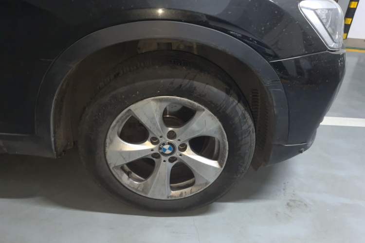 Used BMW X3 2014 xDrive20i Leading Model Right Front Wheel Hub