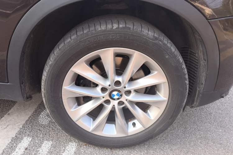 Used BMW X3 2014 xDrive20i X Design Package Right Front Wheel Hub