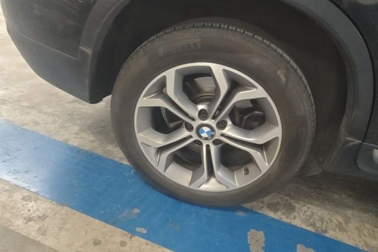 Used BMW X3 2014 xDrive20i X Design Package Right Rear Wheel Hub