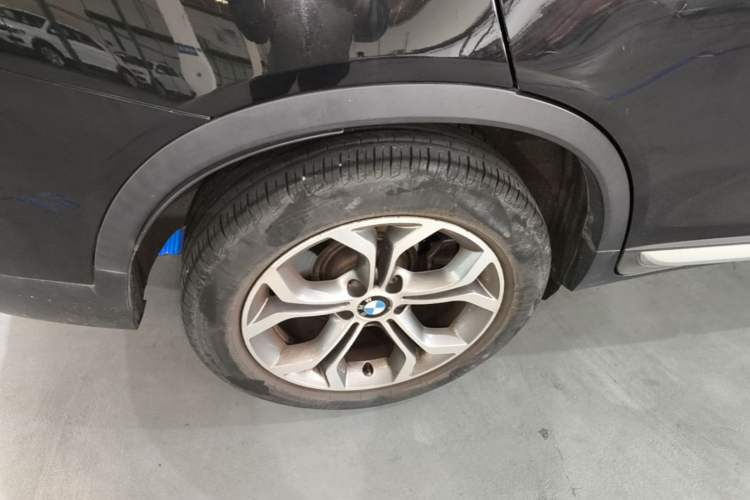 Used BMW X3 2014 xDrive20i X Design Package Right Rear Wheel Hub