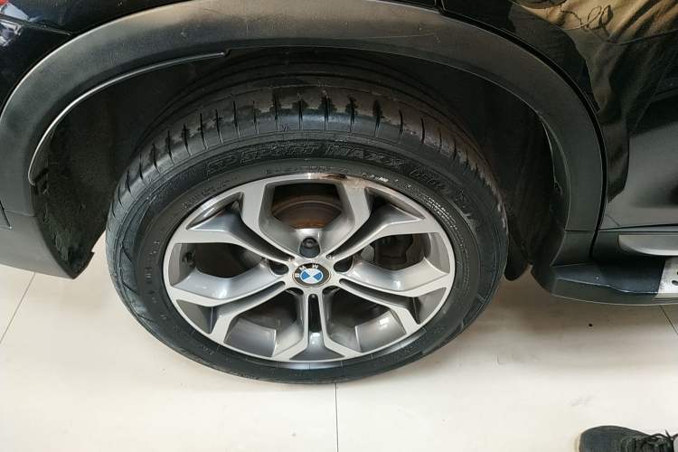 Used BMW X3 2014 xDrive20i X Design Package Right Rear Wheel Hub