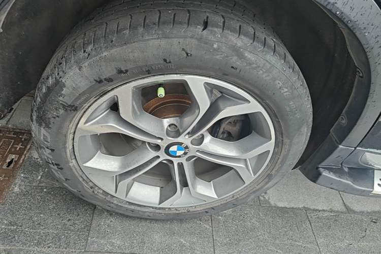 Used BMW X3 2014 xDrive20i X Design Package Right Rear Wheel Hub