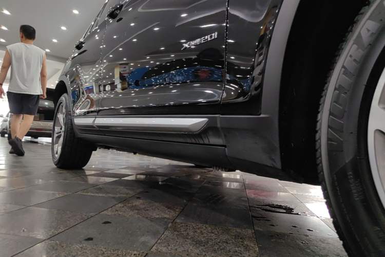 Used BMW X3 2014 xDrive20i X Design Package Right Side Sill