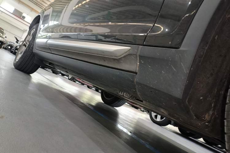 Used BMW X3 2014 xDrive20i X Design Package Right Side Sill