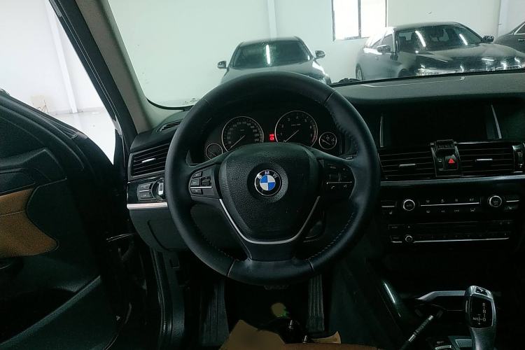 Used BMW X3 2014 xDrive28i X Design Package Steering Wheel