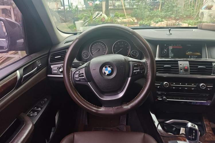 Used BMW X3 2014 xDrive20i X Design Package Steering Wheel