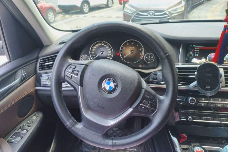 Used BMW X3 2014 xDrive20i X Design Package Steering Wheel