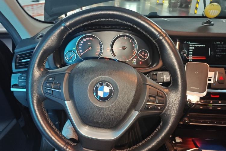 Used BMW X3 2014 xDrive28i X Design Package Steering Wheel