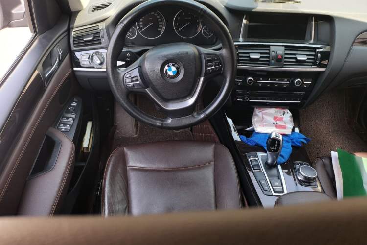 Used BMW X3 2014 xDrive20i X Design Package Steering Wheel