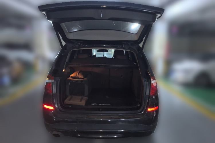 Used BMW X3 2014 xDrive20i Leading Model Trunk