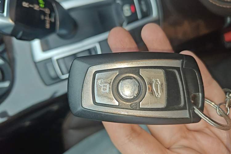 Used BMW X3 2014 xDrive20i X Design Package Vehicle Key