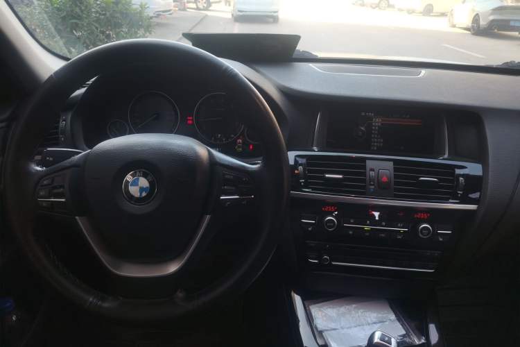 Used BMW X3 2014 xDrive20i X Design Package Center Console