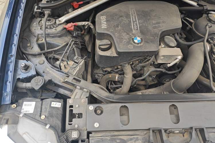 Used BMW X3 2014 xDrive20i X Design Package Engine Bay Right