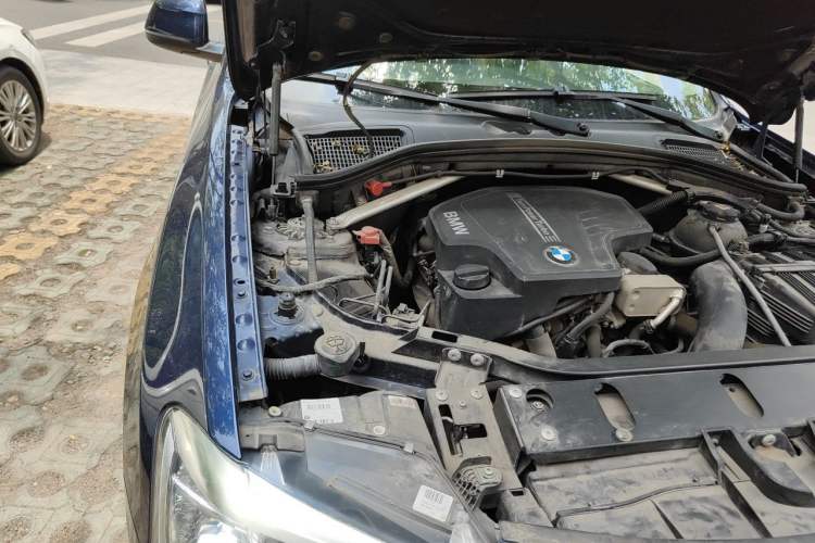 Used BMW X3 2014 xDrive28i X Design Package Engine Bay Right