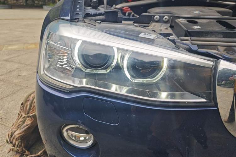 Used BMW X3 2014 xDrive20i X Design Package Right Front Headlight