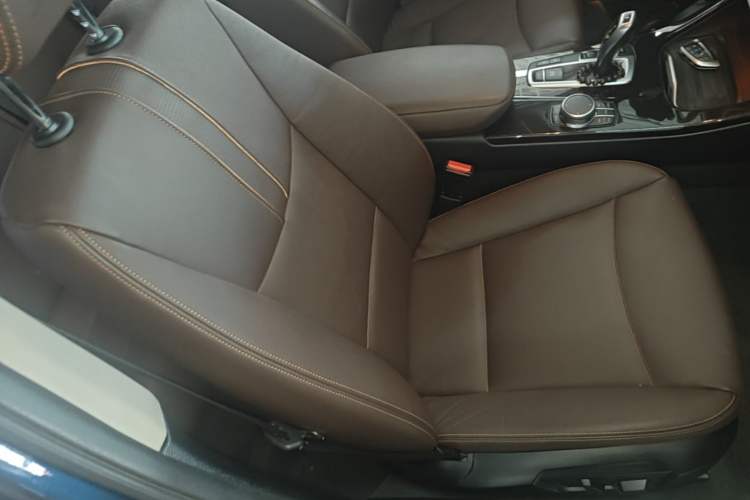 Used BMW X3 2014 xDrive20i X Design Package Right Front Seat