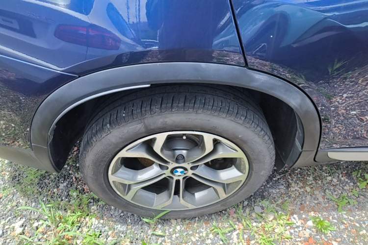 Used BMW X3 2014 xDrive20i X Design Package Right Rear Wheel Hub