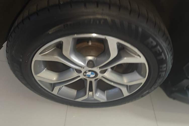 Used BMW X3 2014 xDrive20i X Design Package Right Rear Wheel Hub