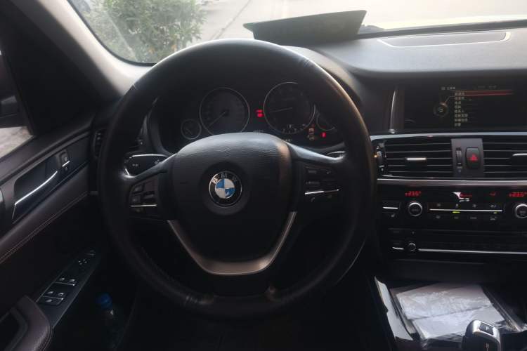 Used BMW X3 2014 xDrive20i X Design Package Steering Wheel
