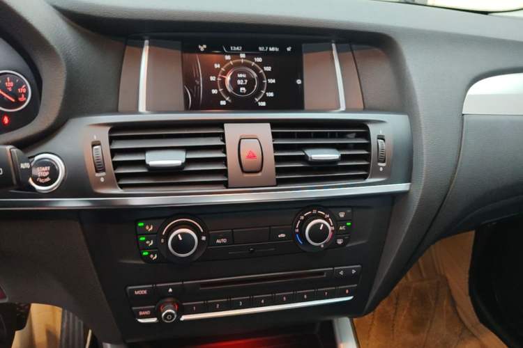 Used BMW X3 2014 xDrive20i Leading Model Audio And AC Panel