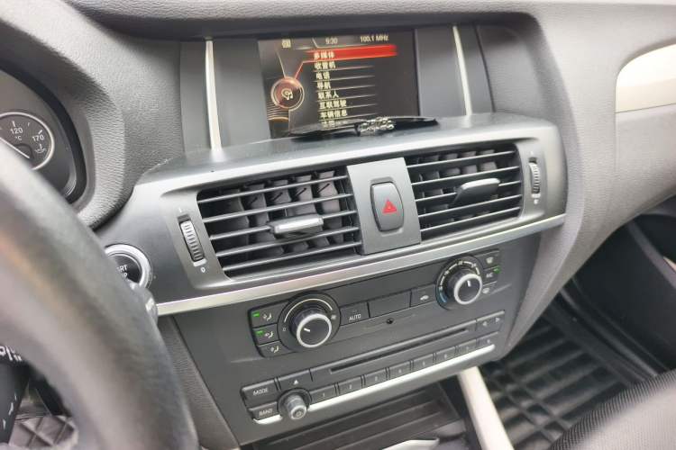 Used BMW X3 2014 xDrive20i Leading Model Audio And AC Panel