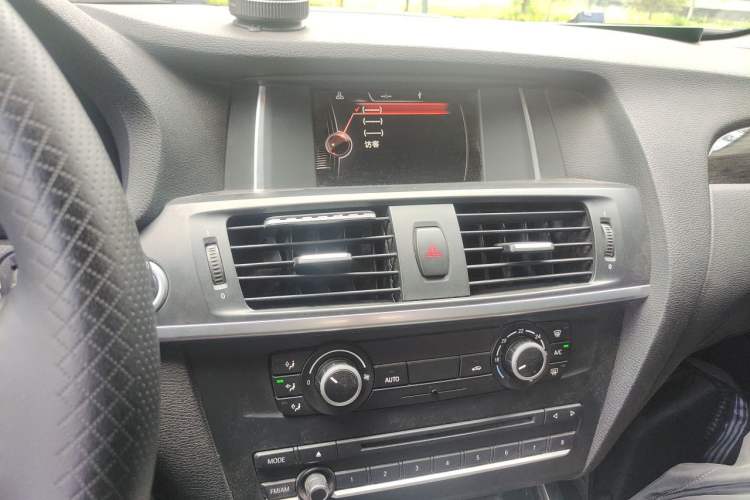 Used BMW X3 2014 xDrive20i Leading Model Audio And AC Panel