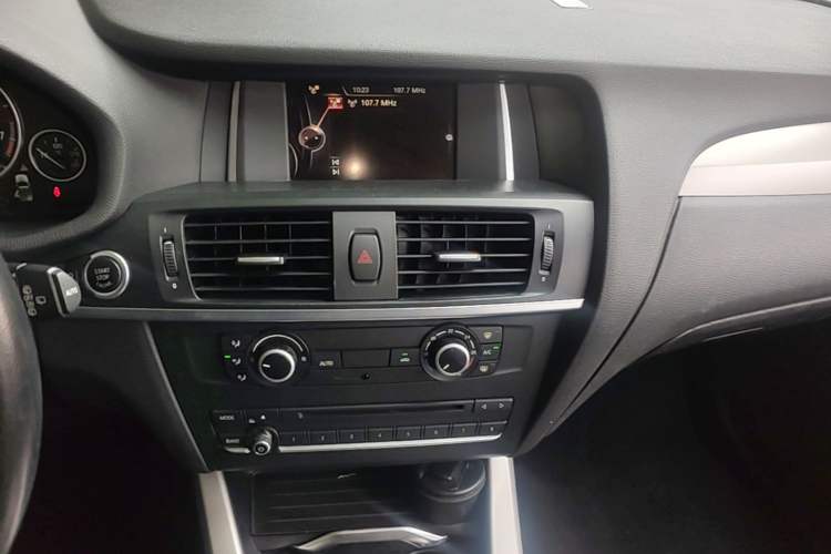 Used BMW X3 2014 xDrive20i Leading Model Audio And AC Panel
