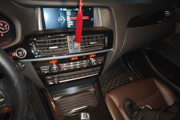 Used BMW X3 2014 xDrive20i X Design Package Audio And AC Panel
