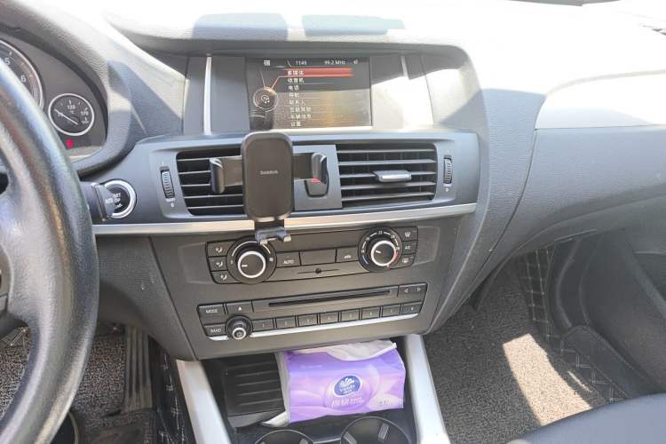 Used BMW X3 2014 xDrive20i Leading Model Audio And AC Panel