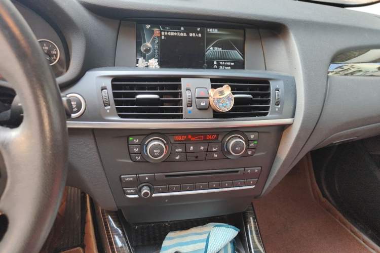 Used BMW X3 2014 xDrive28i Leading Model Audio And AC Panel