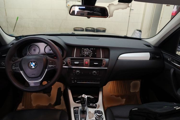 Used BMW X3 2014 xDrive20i Leading Model Center Console