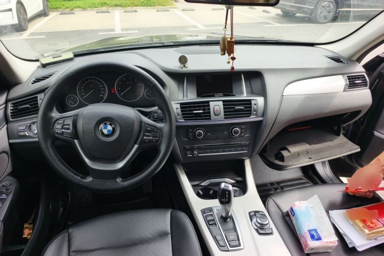 Used BMW X3 2014 xDrive20i Leading Model Center Console