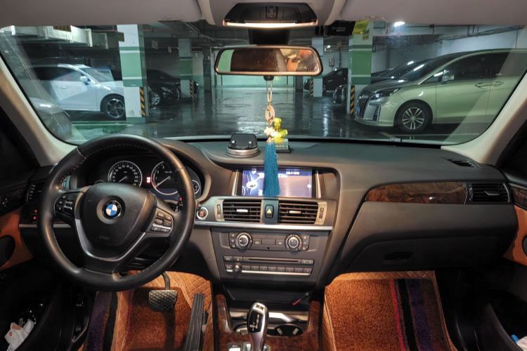 Used BMW X3 2014 xDrive20i Leading Model Center Console