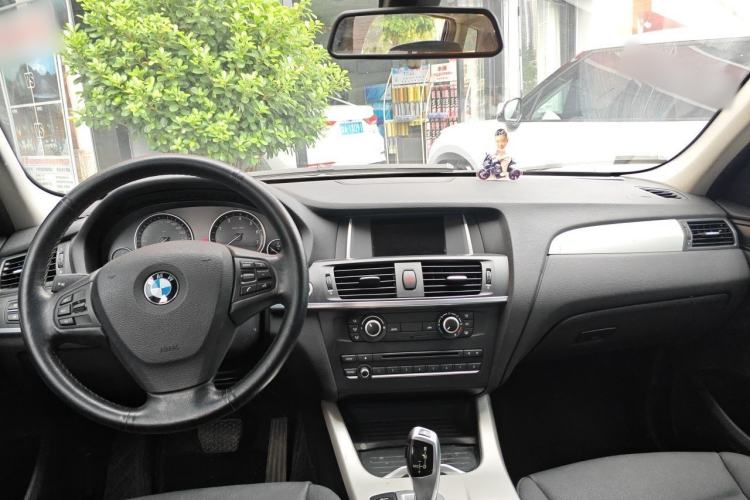 Used BMW X3 2014 xDrive20i Leading Model Center Console