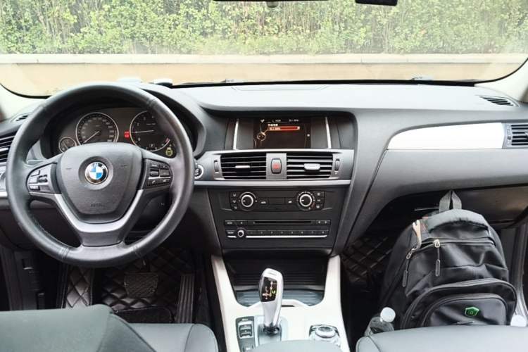Used BMW X3 2014 xDrive20i Leading Model Center Console