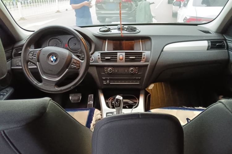 Used BMW X3 2014 xDrive20i Leading Model Center Console