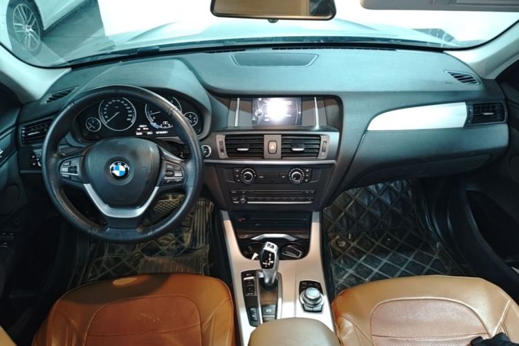 Used BMW X3 2014 xDrive20i Leading Model Center Console