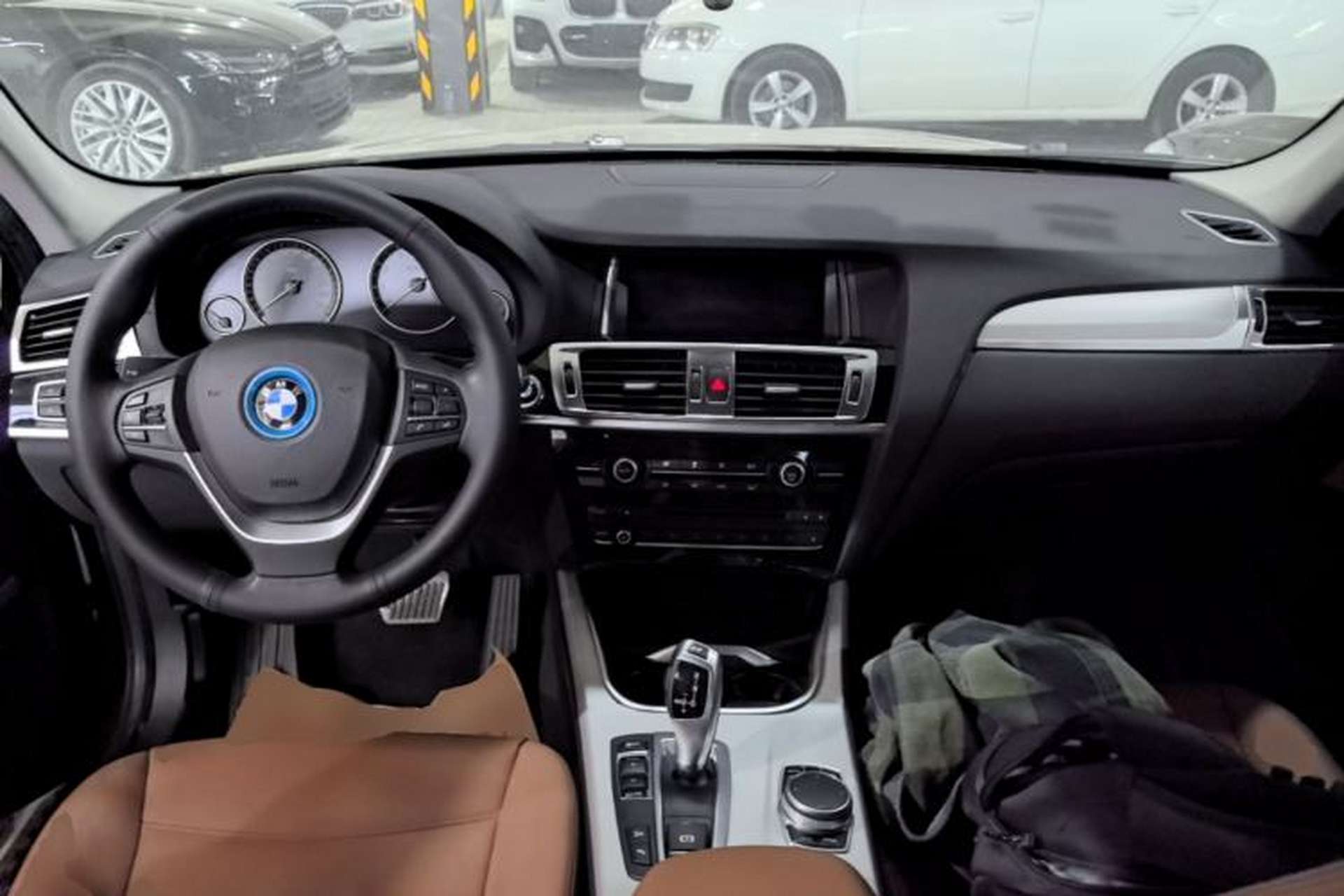 Used BMW X3 2014 xDrive28i Leading Model Center Console