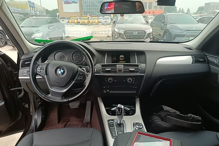Used BMW X3 2014 xDrive20i Leading Model Center Console