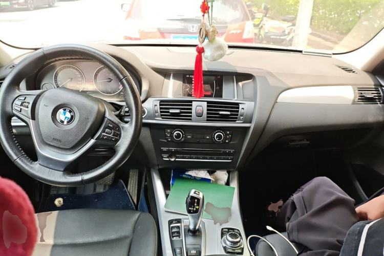 Used BMW X3 2014 xDrive20i Leading Model Center Console