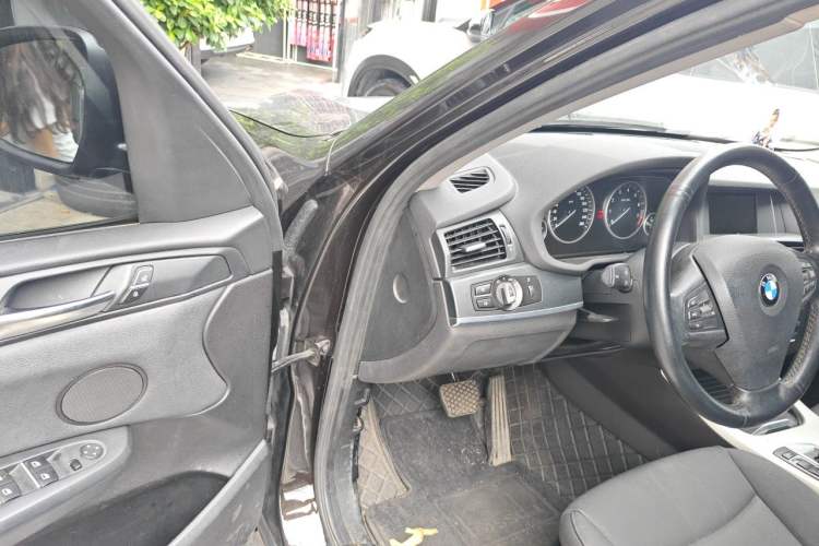 Used BMW X3 2014 xDrive20i Leading Model Driver Seat