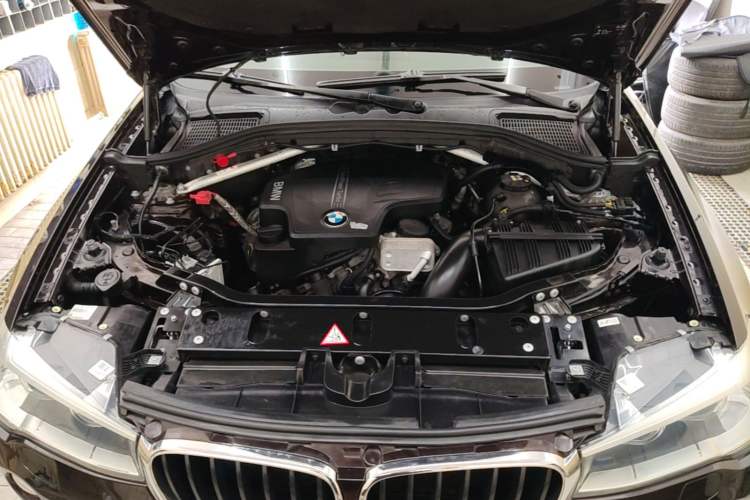 Used BMW X3 2014 xDrive20i Leading Model Engine Bay